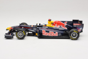 Red Bull RB7 Renault #1 S. Vettel Red Bull Racing Showcar 2011 Minichamps 1:18 110110071-1 Metal — billede 3 af 7