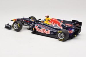 Red Bull RB7 Renault #1 S. Vettel Red Bull Racing Showcar 2011 Minichamps 1:18 110110071-1 Metal — billede 5 af 7
