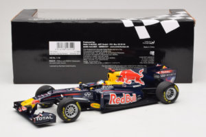 Red Bull RB7 Renault #1 S. Vettel Red Bull Racing Showcar 2011 Minichamps 1:18 110110071-1 Metal — billede 6 af 7