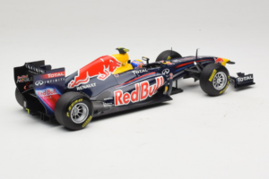 Red Bull RB7 Renault #2 M. Webber Red Bull Racing Showcar 2011 Minichamps 1:18 110110002 Metal — billede 2 af 7