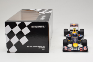 Red Bull RB7 Renault #2 M. Webber Red Bull Racing Showcar 2011 Minichamps 1:18 110110002 Metal — billede 7 af 7