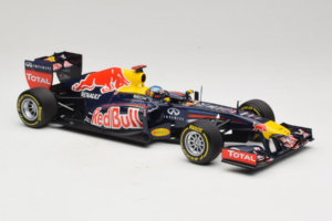 Red Bull RB8 Renault #1 S. Vettel Red Bull Racing Showcar 2012 Minichamps 1:18 110120071 Metal — billede 4 af 7