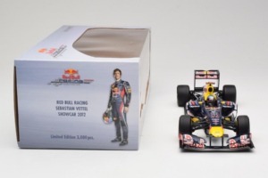 Red Bull RB8 Renault #1 S. Vettel Red Bull Racing Showcar 2012 Minichamps 1:18 110120071 Metal — billede 6 af 7