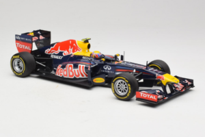 Red Bull RB8 Renault #2 M. Webber Red Bull Racing Showcar 2012 Minichamps 1:18 110120072 Metal — billede 4 af 7