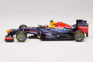 Red Bull RB9 Renault #2 M. Webber Infiniti Red Bull Racing Showcar 2013 Minichamps 1:18 110130072 Metal — billede 3 af 6