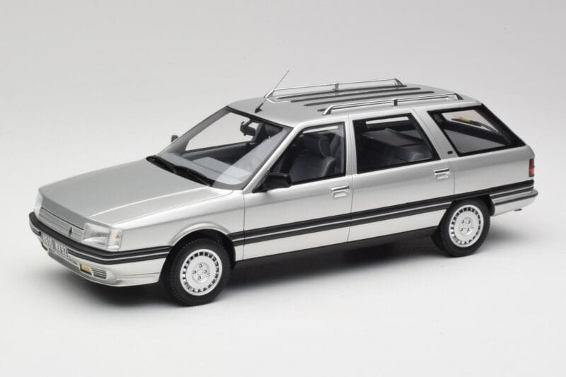 Renault 21 Nevada Sølv Metallic Otto 1:18 OT479 Resin