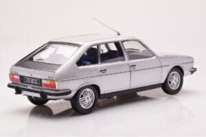 Renault 30 TX Sølv Norev 1:18 185272 Metal — billede 3 af 8