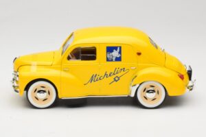 Renault 4CV Michelin Yellow Solido 1:18 82002 Metal — billede 3 af 6