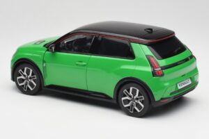Renault 5 E-Tech Electric Pop Grøn & Sort Norev 1:18 185502 Metal — billede 7 af 8