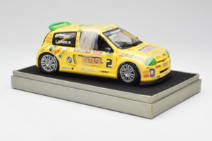 Renault Clio Sport #2 E. Rangoni Renault Clio Trophy Winner 2000 Universal Hobbies 1:18 7711218616 Metal — billede 4 af 6