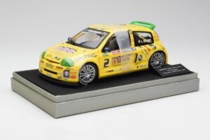 Renault Clio Sport #2 E. Rangoni Renault Clio Trophy Winner 2000 Universal Hobbies 1:18 7711218616 Metal