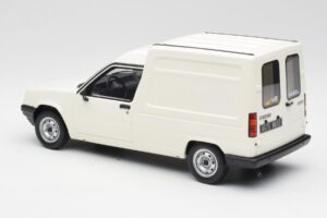 Renault Express Hvid Otto 1:18 OT466 Resin — billede 4 af 5