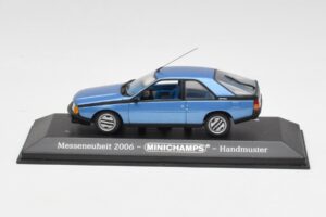 Renault Fuego Blå Metallic Minichamps 1:43 400113520 Metal