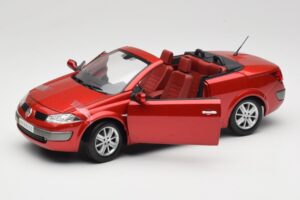 Renault Megane Mk1 CC Rød Solido 1:18 8152 Metal — billede 2 af 8