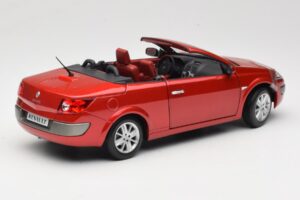Renault Megane Mk1 CC Rød Solido 1:18 8152 Metal — billede 3 af 8