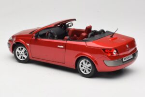 Renault Megane Mk1 CC Rød Solido 1:18 8152 Metal — billede 7 af 8