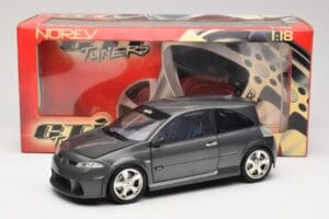 Renault Megane Mk2 RS Vampire Grey Norev 1:18 185101 Metal — billede 8 af 8