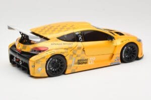 Renault Megane Trophy Showcar Gul Eurocup Megane Trophy 2011 Norev 1:18 185109 Metal — billede 3 af 8