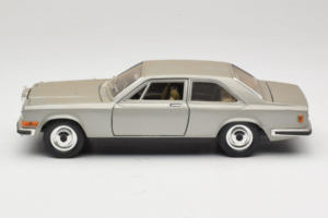 Rolls-Royce Camargue Sølv Bburago 1:18 3001-M2 Metal — billede 4 af 8