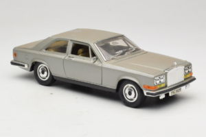 Rolls-Royce Camargue Sølv Bburago 1:18 3001-M2 Metal — billede 6 af 8