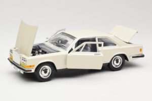 Rolls-Royce Camargue Hvid Bburago 1:22 3001-M1 Metal — billede 3 af 8