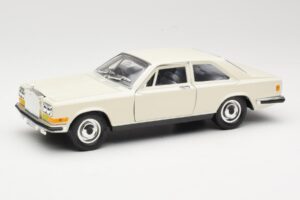 Rolls-Royce Camargue Hvid Bburago 1:22 3001-M1 Metal