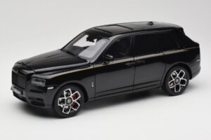 Rolls-Royce Cullinan Sort Med Gold Coachline & Shadow Wheels OEM 1:18 028-15A Metal