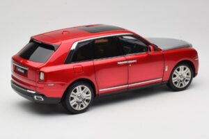 Rolls-Royce Cullinan Rød Med Shadow Wheels OEM 1:18 028-18A Metal — billede 3 af 8