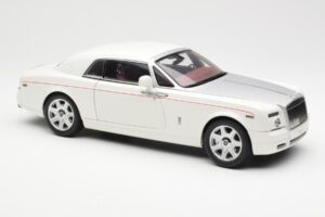 Rolls-Royce Phantom Coupe English Hvid Sølv Kyosho 1:18 08861EW Metal — billede 6 af 8