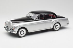 Rolls-Royce Silver Cloud III Mulliner Sølv & Sort MCG 1:18 MCG18128 Metal