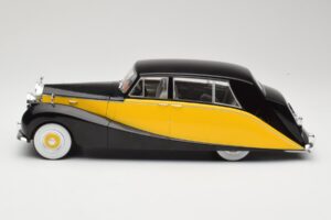 Rolls-Royce Silver Wraith Empress by Hooper Sort & Gul MCG 1:18 MCG18066 Metal — billede 3 af 6
