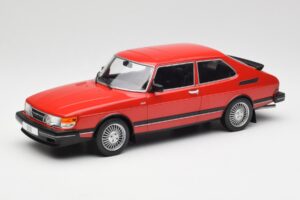 Saab 900 GL Rød MCG 1:18 MCG18340 Metal