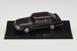 Saab 900 Turbo Sort IXO 1:43 CLC577N Metal
