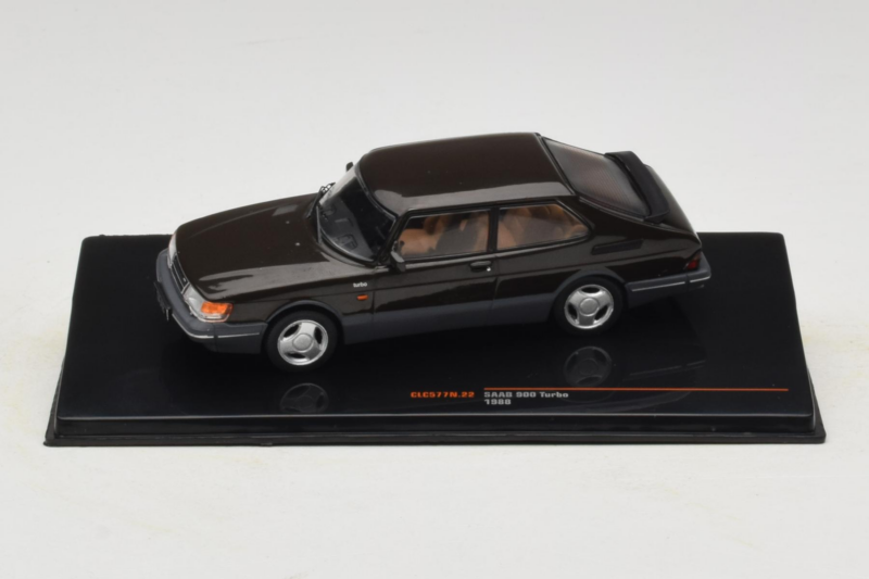 Saab 900 Turbo Sort IXO 1:43 CLC577N Metal