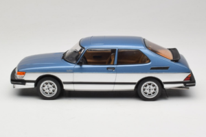 Saab 900 Turbo Blue Metallic MCG 1:18 MCG18261MCW Metal — billede 3 af 6