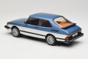 Saab 900 Turbo Blue Metallic MCG 1:18 MCG18261MCW Metal — billede 5 af 6