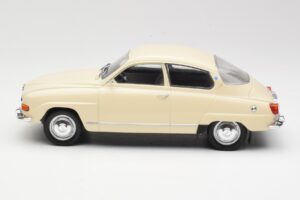 Saab 96 V4 Beige MCG 1:18 MCG18059 Metal — billede 3 af 6