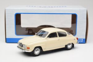 Saab 96 V4 Beige MCG 1:18 MCG18059 Metal — billede 6 af 6