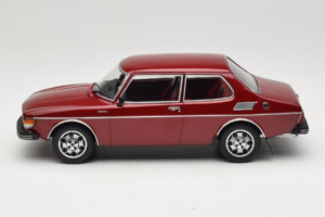 Saab 99 EMS Metallic Rød MCG 1:18 MCG18441 Metal — billede 3 af 6