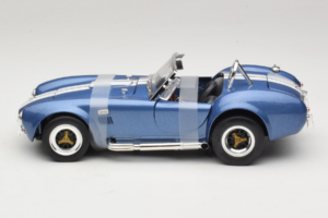 Shelby Cobra 427 S/C Blå Hvid Stribe Road Signature 1:18 92058-P2 Metal — billede 3 af 6