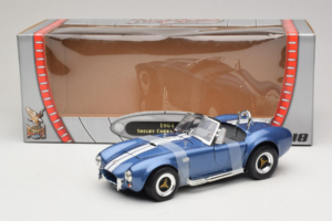 Shelby Cobra 427 S/C Blå Hvid Stribe Road Signature 1:18 92058-P2 Metal — billede 6 af 6