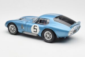 Shelby Cobra Daytona Coupe #5 D. Gurney / B. Bondurant 24 Hours of Le Mans 1964 Exoto 1:18 135190555498 Metal — billede 7 af 8