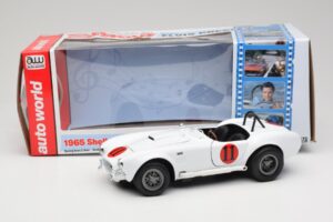 Shelby Cobra 427 S/C Hvid Auto World 1:18 AWSS104 Metal — billede 8 af 8