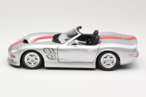 Shelby Series 1 Sølv Bburago 1:18 3323 Metal — billede 4 af 8