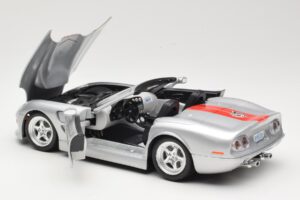 Shelby Series 1 Sølv Bburago 1:18 3323 Metal — billede 5 af 8