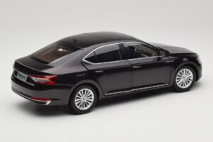 Skoda Superb Mk3 Sort Paudi Model 1:18 ZSS000006BLA Metal — billede 3 af 8
