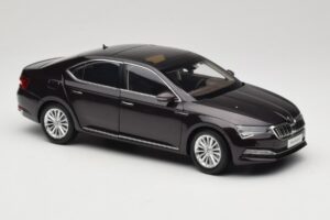 Skoda Superb Mk3 Sort Paudi Model 1:18 ZSS000006BLA Metal — billede 6 af 8