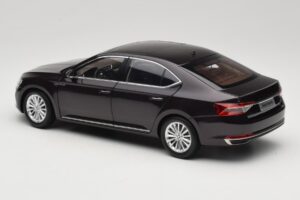 Skoda Superb Mk3 Sort Paudi Model 1:18 ZSS000006BLA Metal — billede 7 af 8