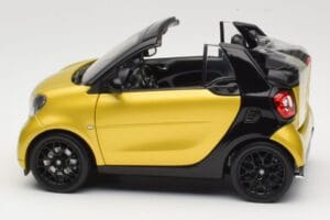 Smart Fortwo 453 Cabriolet Sort Og Gul Norev 1:18 B66960289 Metal — billede 4 af 8