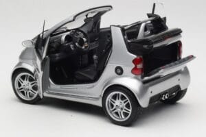 Smart Fortwo W450 Brabus Cabrio Sølv Forhandler Edition Kyosho 1:18 0017769V001C05Q00 Metal — billede 5 af 8